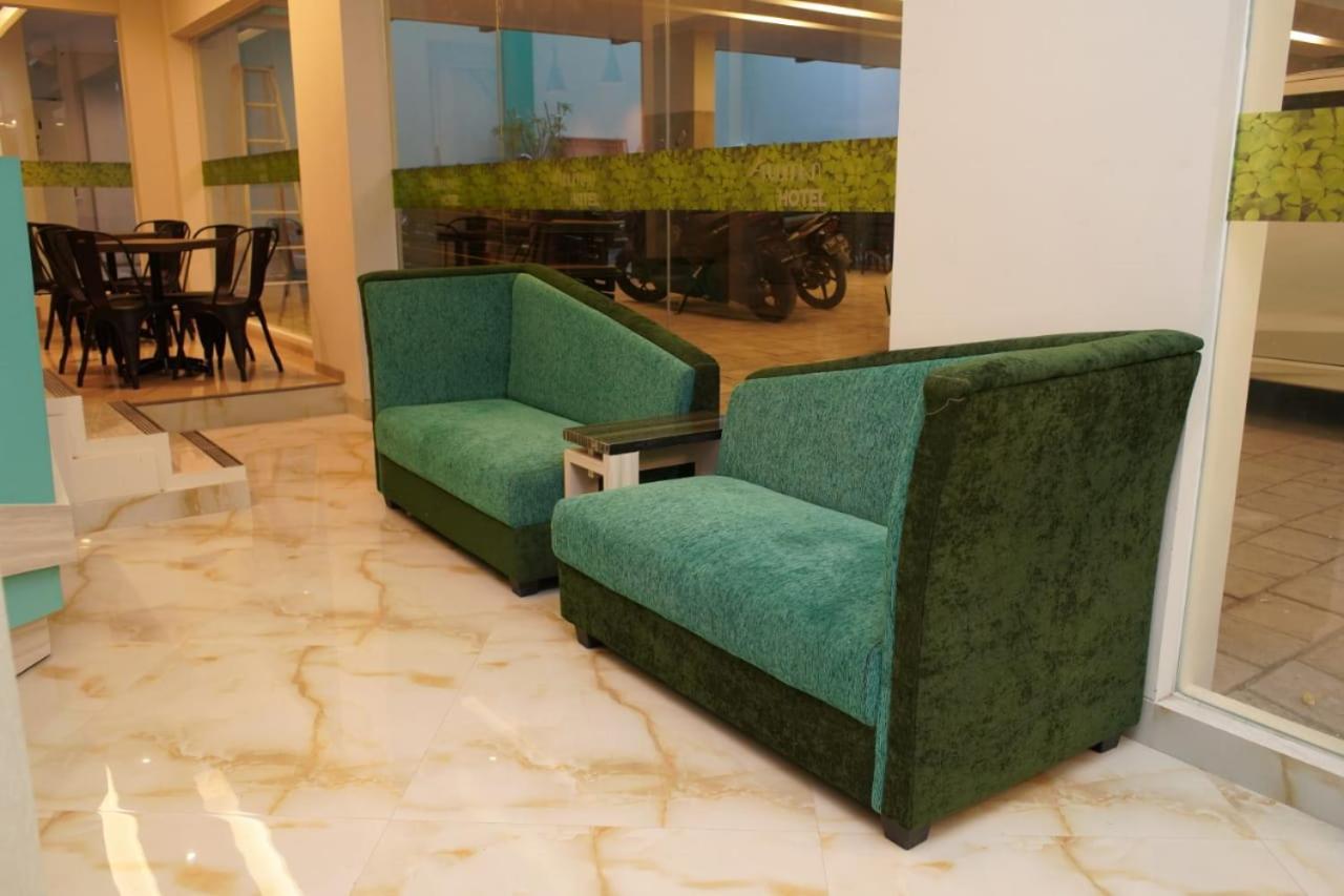 Aruuman Hotel Simpanglima Semarang Esterno foto