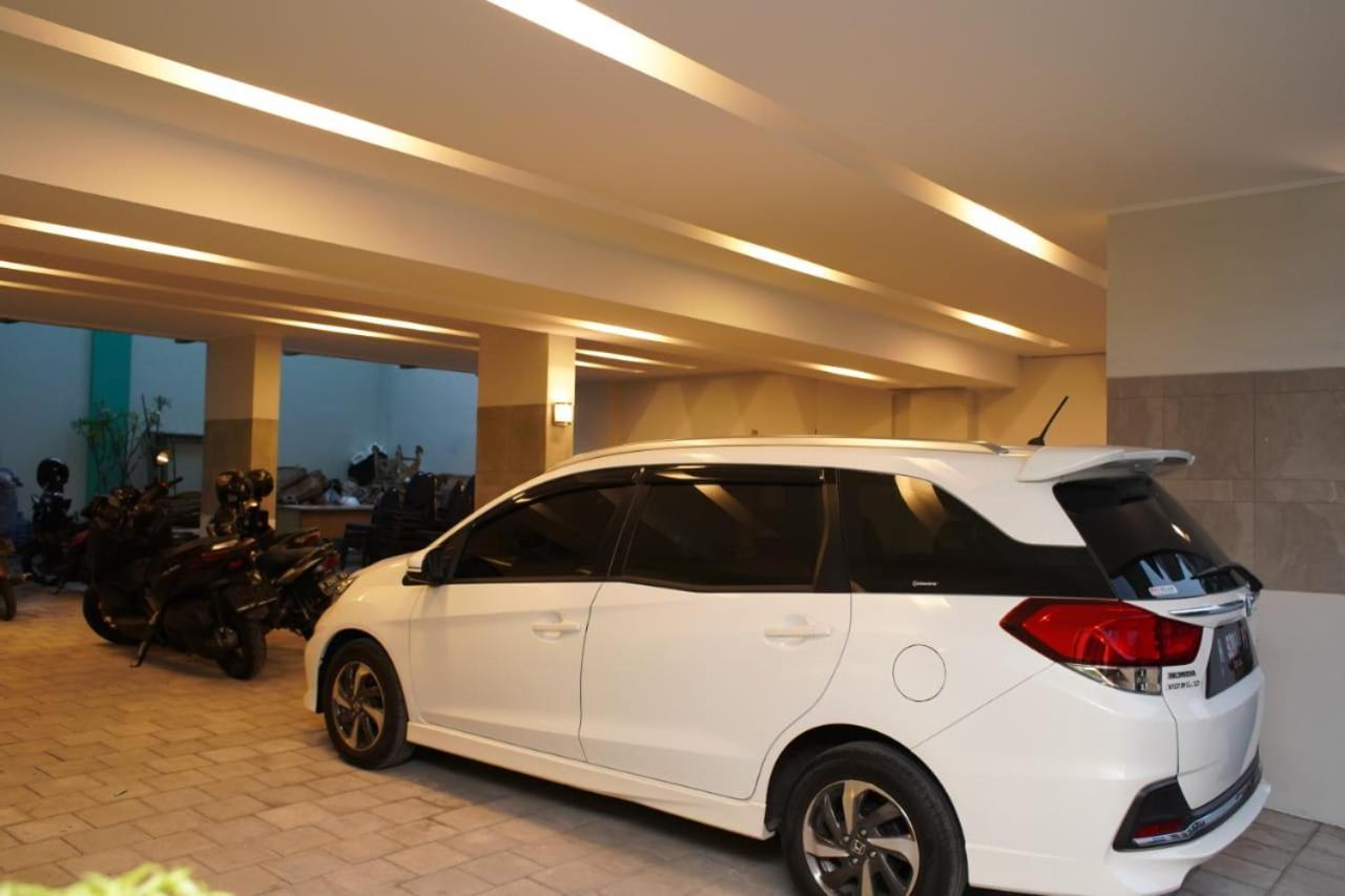 Aruuman Hotel Simpanglima Semarang Esterno foto