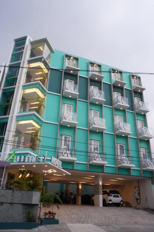 Aruuman Hotel Simpanglima Semarang Esterno foto
