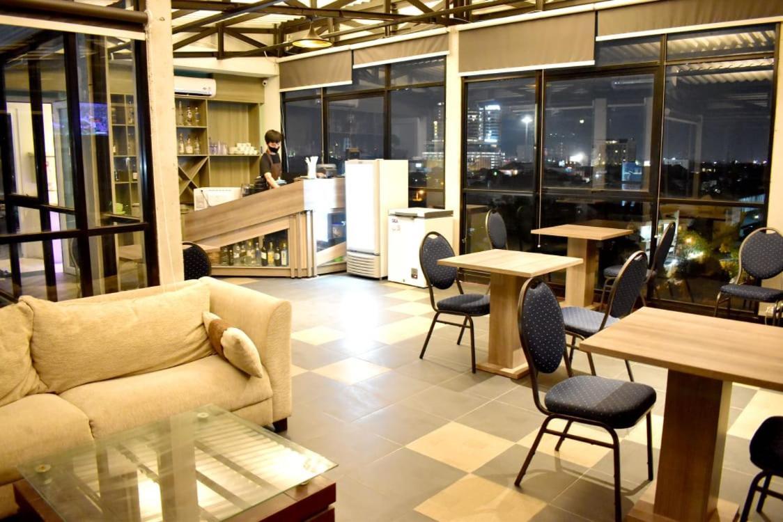 Aruuman Hotel Simpanglima Semarang Esterno foto