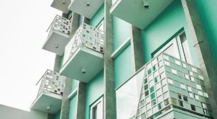 Aruuman Hotel Simpanglima Semarang Esterno foto